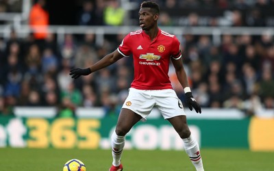 冠竞体育热议-克瓦拉茨赫利亚面对出击门将吊射得手